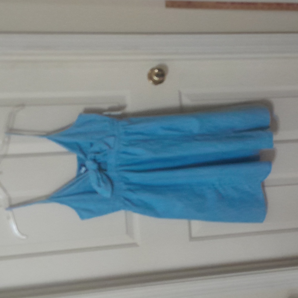 NEW w/tags.OLD NAVY blue chambray sundress